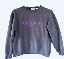 Vintage Levi's Embroidered Crewneck Sweatshirt 90s Cropped Purple Logo Streetwea