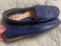 B.O.C. Dark Blue/ Purple Leather Slip On Loafers Size 6.5