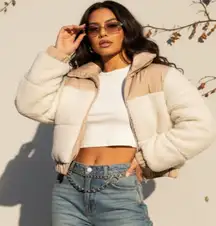 Abercrombie & Fitch Ultra Vegan Leather Sherpa Cropped Puffer Jacket in XS