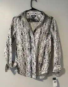 NWTs Snakeskin print Button Up  Shirt