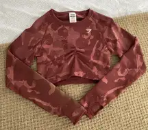 Adapt Camo Long Sleeved Crop Top In Savanna / Cherry Brown