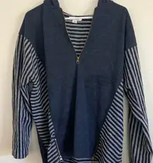 FINAL MARKDOWN Simply noelle hoodie l/xl