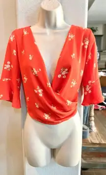 Like new lightweight E&M coral floral 3/4 sleeve tie back blouse. Sz S 