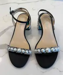 Betsy Johnson black satin block heel with pearl embellishments size 7.5