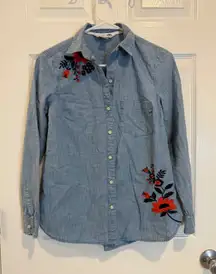 Old‎ Navy Embroidered Chambray Shirt Floral Accents Long Sleeve XS