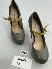 Woman Steve Madden Tiger Platform Pumps 8.5 Multicolor Stiletto Heel Ankle Strap