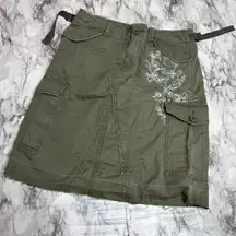 GAP y2k style size 4 green cargo skirt floral detail raw hem NWT