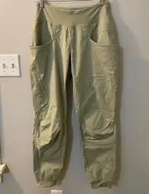 Prana Kanab pant juniper green size small. Organic cotton blend. 28” inseam