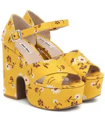 Daisy Platform Heels