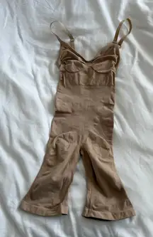 Skims Sculpting Mid Thigh Bodysuit Size XXS/XS Nude Shapewear