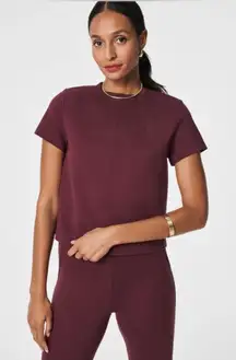 SPANX The Perfect Short Sleeve Crew
Neck Top Elegant Burgundy.