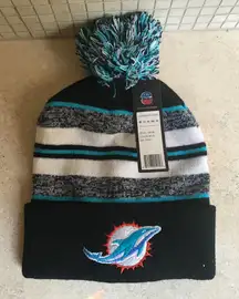 🩵NWT🩵 Miami dolphins Beanie Winter Beanie Blue With Pom Pom One Size Fits All
