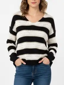 Striped Open Knit Sweater V Neck Black Cream Lightweight Size‎ L
