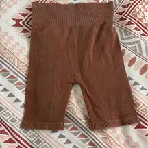 Aura ribbed biker shorts m/l burnt orange