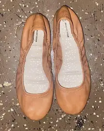 TIME and TRUE womens shoes size 8W