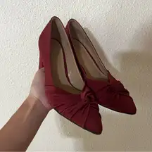 Naturalizer Helena red satin pointy pointed toe thick block heels 6.5W