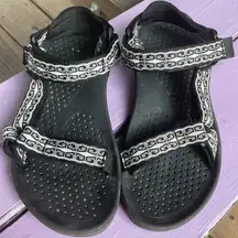 Tevas water sandals