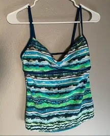 Nike  colorful tie dye striped swim tankini women’s size small 6