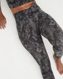 Aerie Real Me snake print high rise 7/8 crossover leggings women’s size small