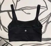 LULULEMON Both Ways Black Sports Bra Women’s Sz 4 Excellent Condition