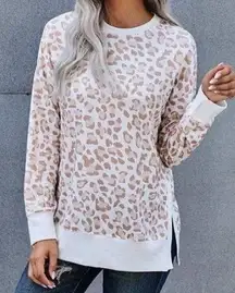 Leopard Print Lightweight Sweatshirt/Top