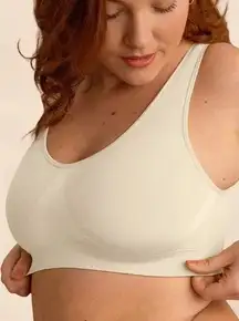 Shapermint Essentials Everyday Comfort Straps Wireless Shaping Bra