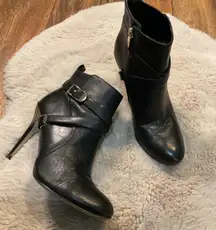 Marc Fischer Aprille Black Leather Ankle Heeled Boots Size 8.5 Womens Gold Buckl