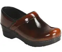 Sanita Professional Kelly Closed Clog Slip On Round Toe Leather Black Red 6.5