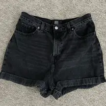 BDG  by Urban Outfitters Black Denim Mom High-Rise Shorts Size 31