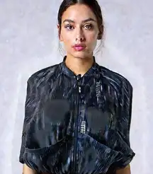 Gym Shark Jacket Women's Small Black Cropped Full Zip Mesh Sides Logo Print