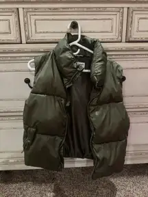 Green Old Navy Puffer Vest
