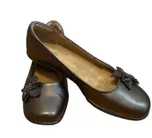 SOFTSPOTS Slip On Flats Leather Dress Shoes - Brown Size 10W