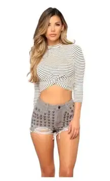 Boom Boom🦎Studded Distressed Jean Shorts🌵