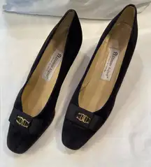 Etienne Aigner vintage blue‎ suede pumps Fiesta, gold logo accent bow, size 10