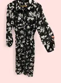 Cute black white floral midi shirt dress button front tie belt flowy