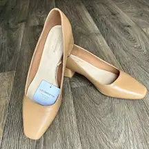 Tan Square Toe Heels Size 8.5w