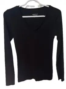 Long Sleeve V-Neck Shirt