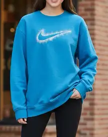 Nike Women’s Oversized Crewneck Sweatshirt XXL Blue Glitter Swoosh Fleece