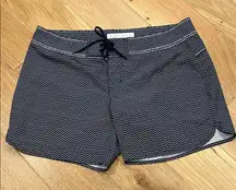 Carve Designs Blue and White Swim Shorts size 8‎