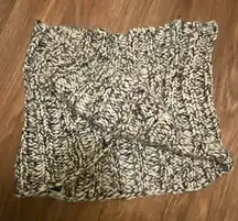 Gap Womens Thick Chunky Knit Infinity Scarf Black & White Twist Front