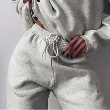 White Fox Boutique Essentials Club Set Crewneck & Sweatpants Grey Marle Pink