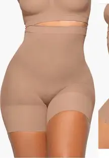 Skims Everyday Sculpt Short Sienna Size L‎ NWT