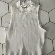 Uni Qlo Ribbed Mock Neck Sleeveless Cropped Top