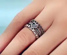 Silver heart ring