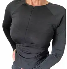 ATHLETA Sports Top Black Body Hugging Long Sleeve Many Pockets & Thumb Holes