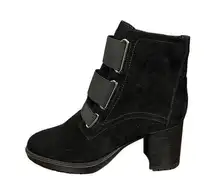 Valdini Womens US 9.5 Jenny Ankle Boot Black Suede Chunky Heel Strap Shoe NEW