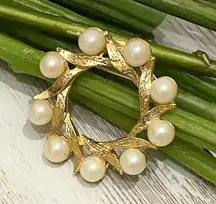 Vintage Dubarry Signed Pearl Wreath Brooch