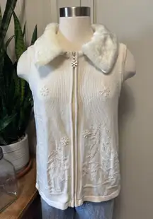Vintage Faux Fur Collar Christmas Vest M cream trees snow winter