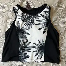 Betsey Johnson small‎ black and white sports bra