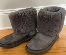 Grey tall Ugg’s